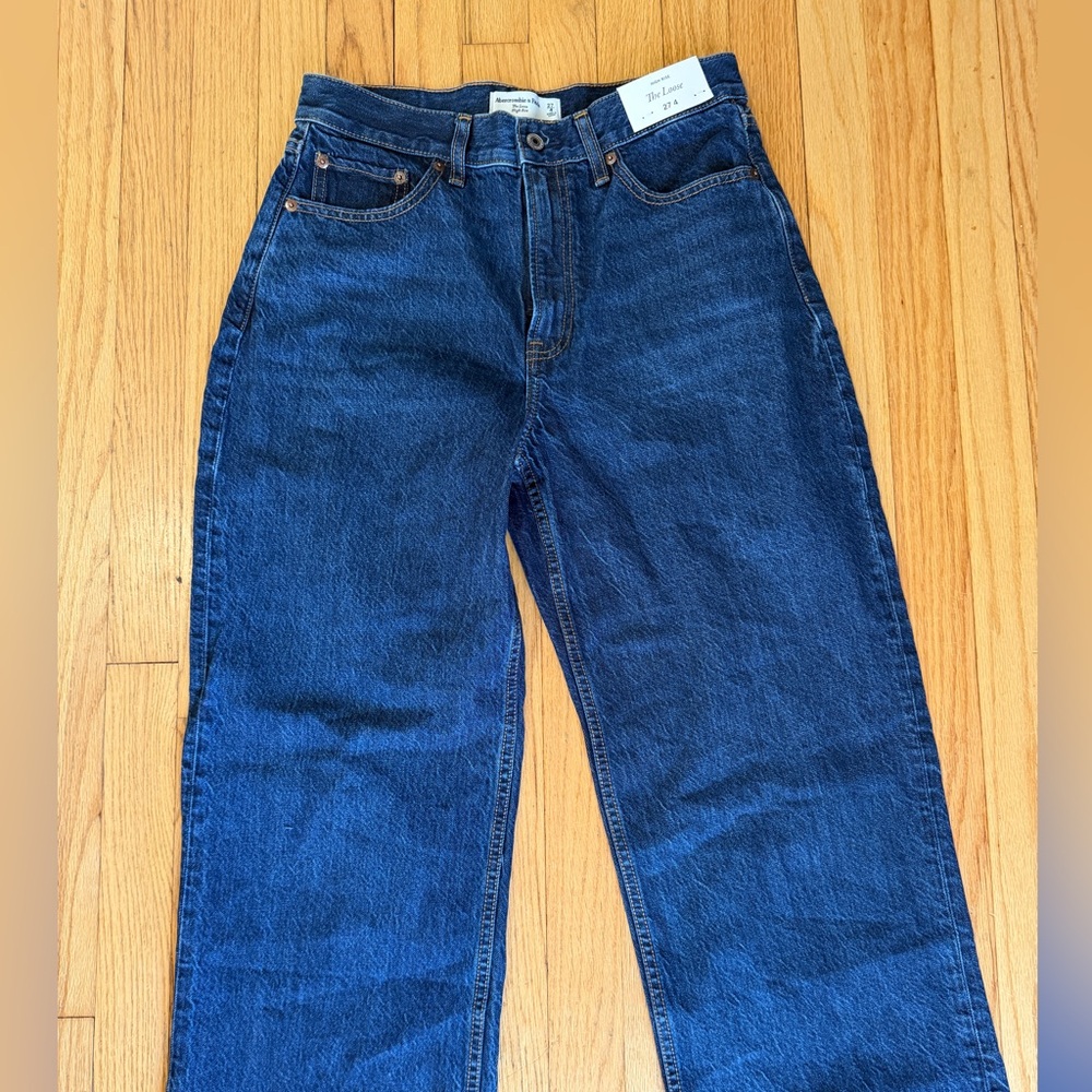 Abercrombie & Fitch Dark Blue Straight Jeans The Loose Size 4 or 27 NWT - Picture 2 of 6